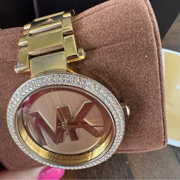 Michael Kors Gold-Tone Large Dial Watch with Logo Dial